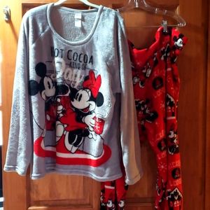 NWOT Disney Pajamas Mickey Minnie 22W-24W 3X